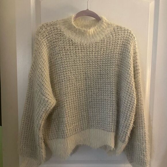 NWT FRNCH Fuzzy Sweater Sz Small/ Med - Picture 2 of 7